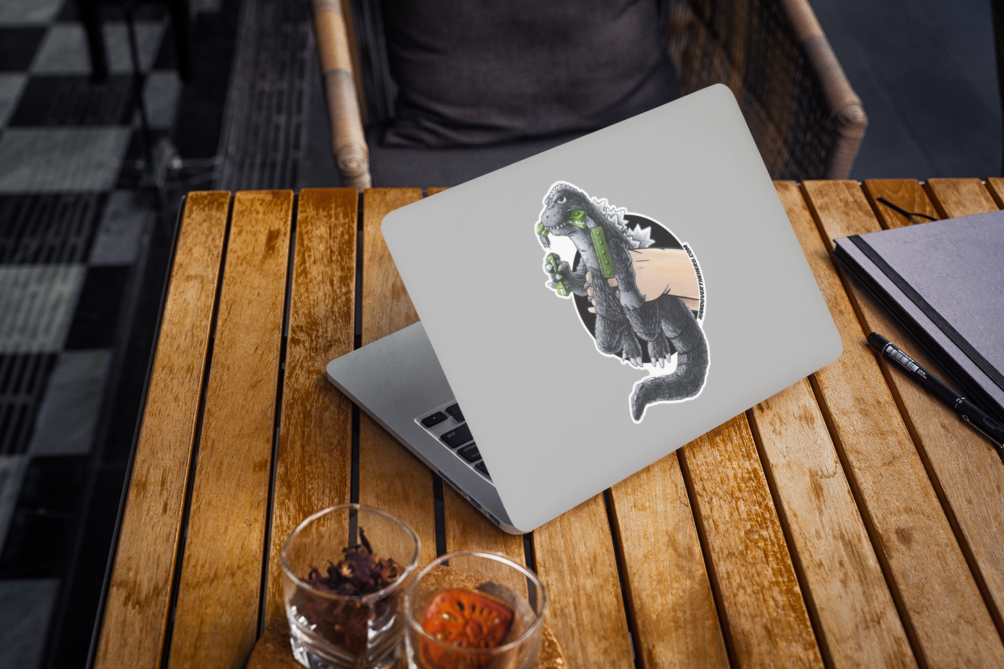 G0DZ1LLA / T0M0YUKI T4N4KA STICKER